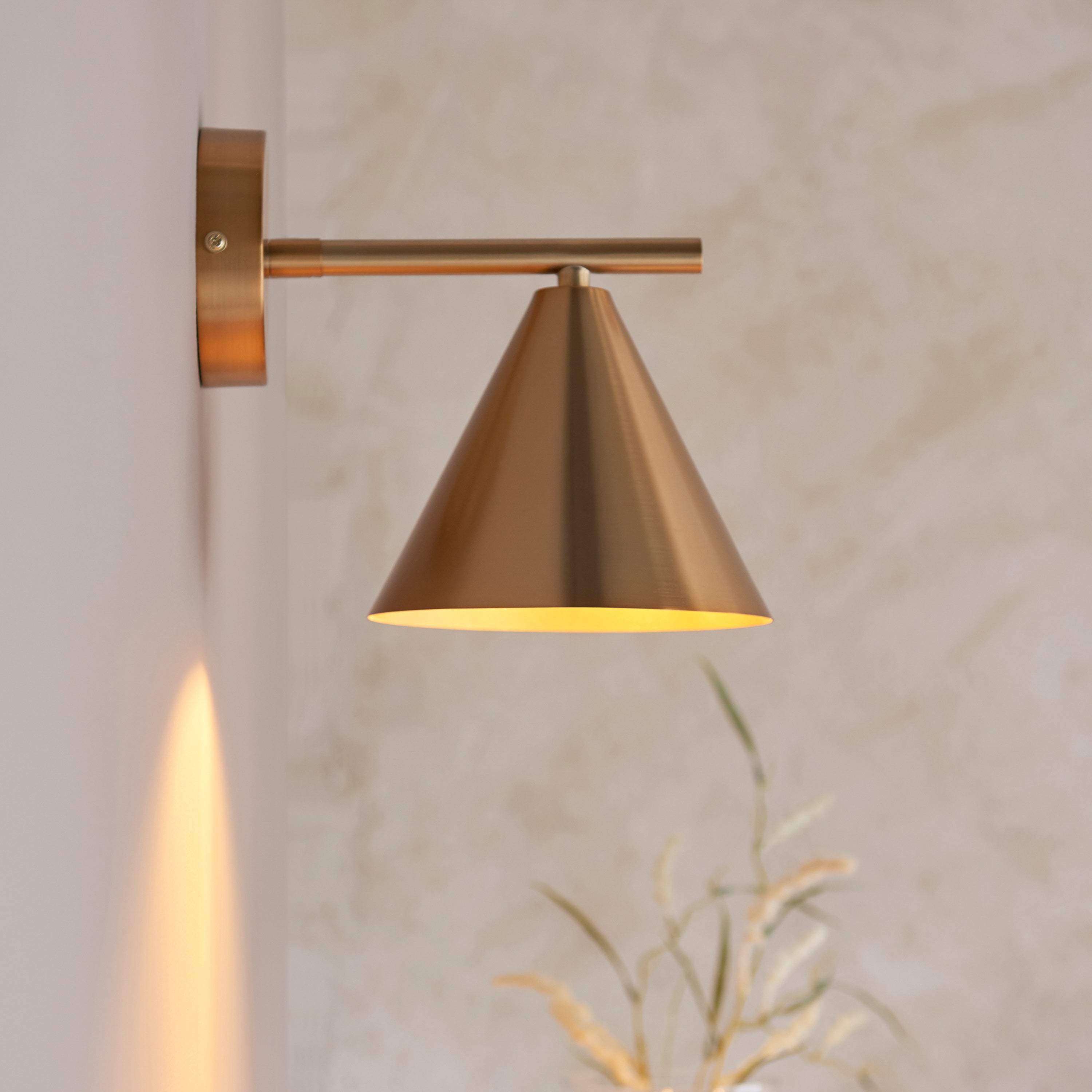 Ariana Antique Brass Wall Light